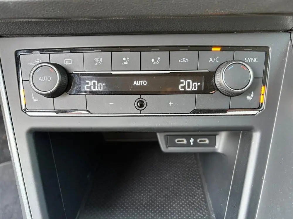 Volkswagen POLO 1.0 TSI ACTIVE CarPlay, Navi, Climate, 17Inc uit 2021, foto 19