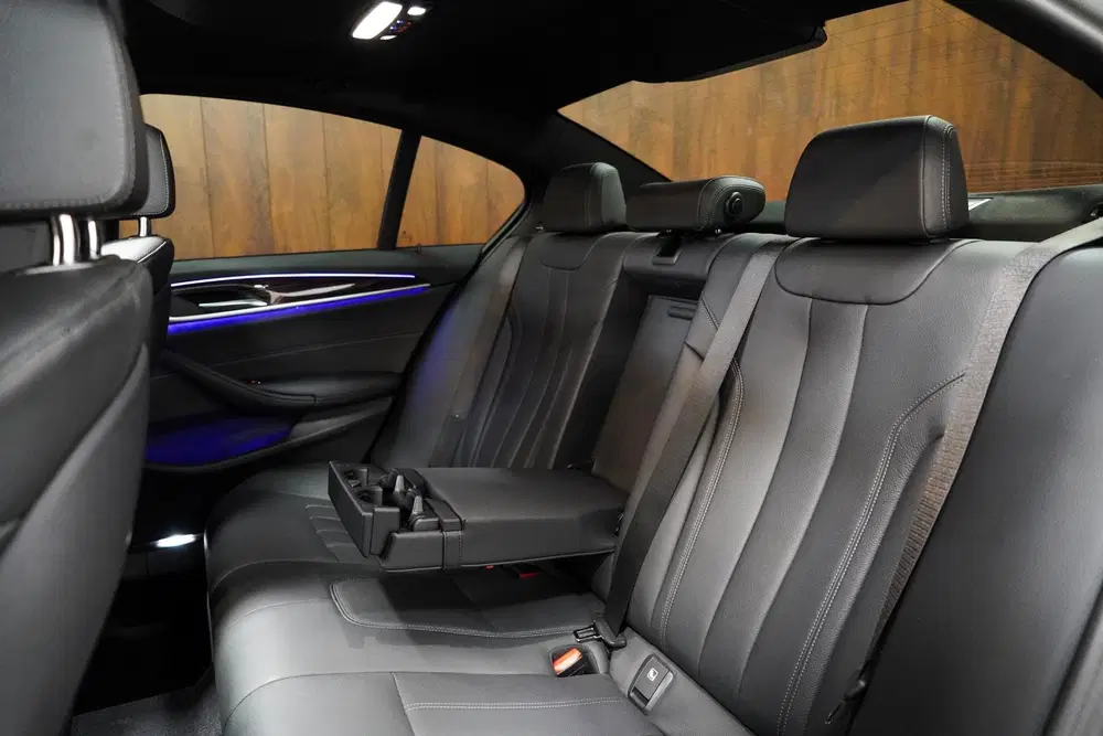 BMW 5-serie 530i M-Sport M Sport uit 2023, foto 19