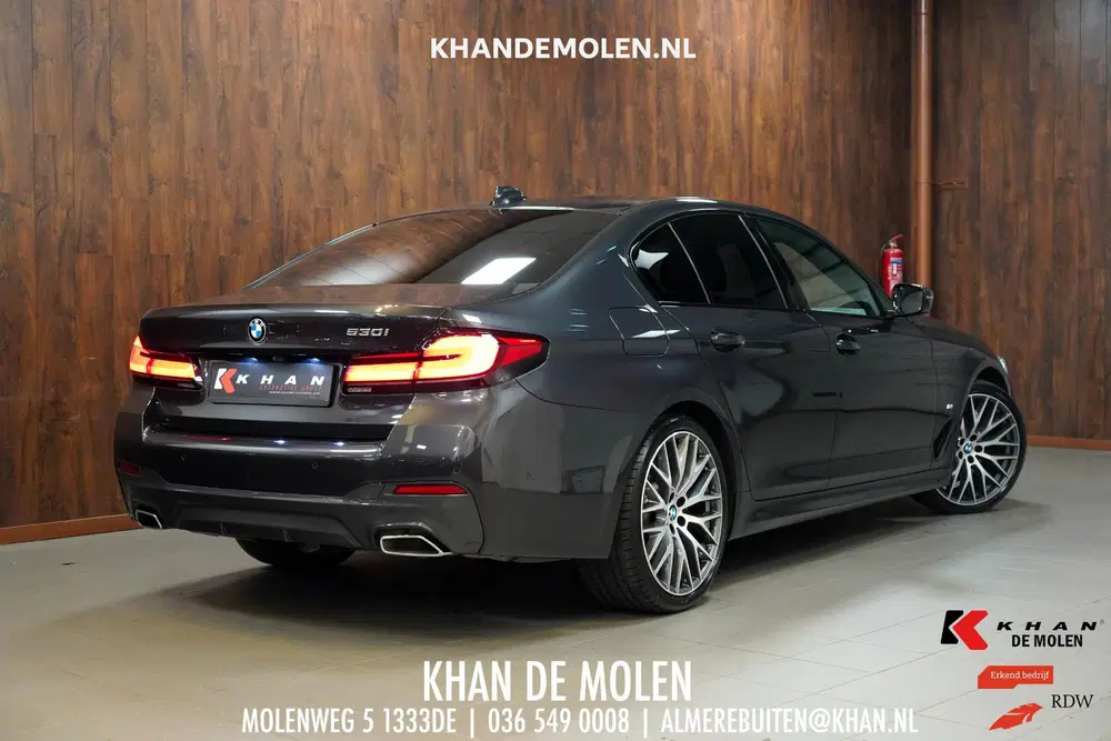 BMW 5-serie 530i M-Sport M Sport uit 2023, foto 2
