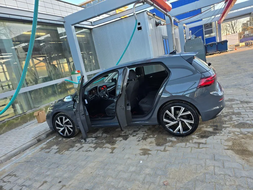 Volkswagen Golf 1.5 Etsi 150pk 7-DSG 2020 Grijs 0653566472 uit 2020, foto 5