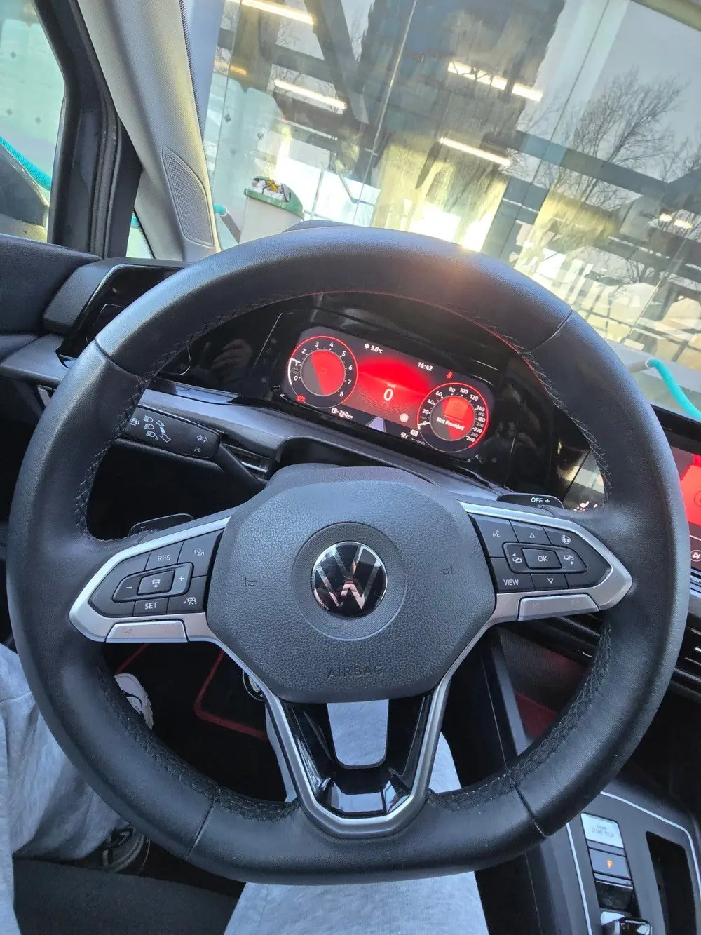 Volkswagen Golf 1.5 Etsi 150pk 7-DSG 2020 Grijs 0653566472 uit 2020, foto 9