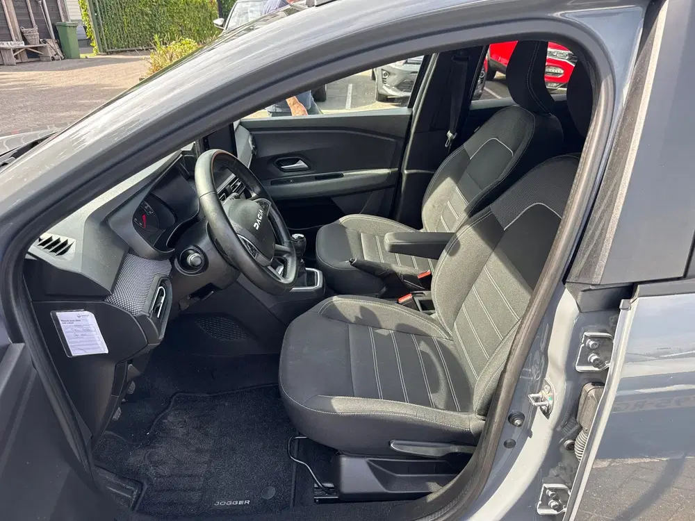 Dacia Jogger 1.0 TCe LPG Expression. uit 2023, foto 12