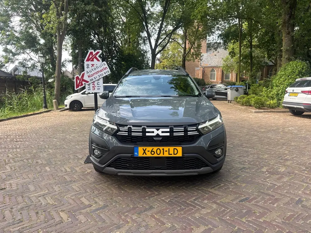 Dacia Jogger 1.0 TCe LPG Expression. uit 2023, foto 4