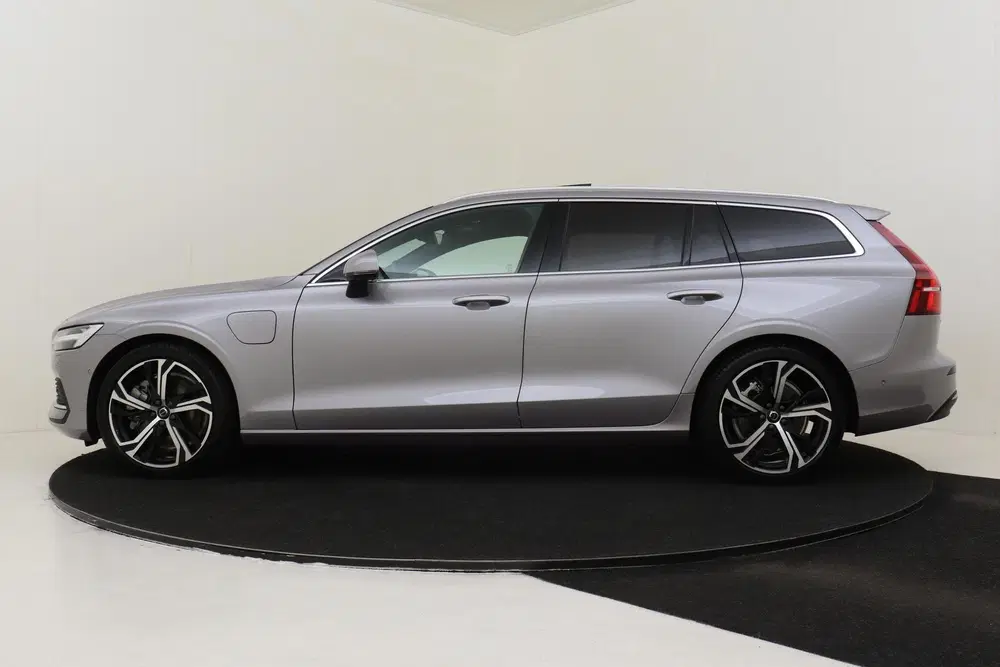 Volvo V60 T6 PLUG-IN HYBRID AWD ULTRA BRIGHT *UNIEK uit 2025, foto 7