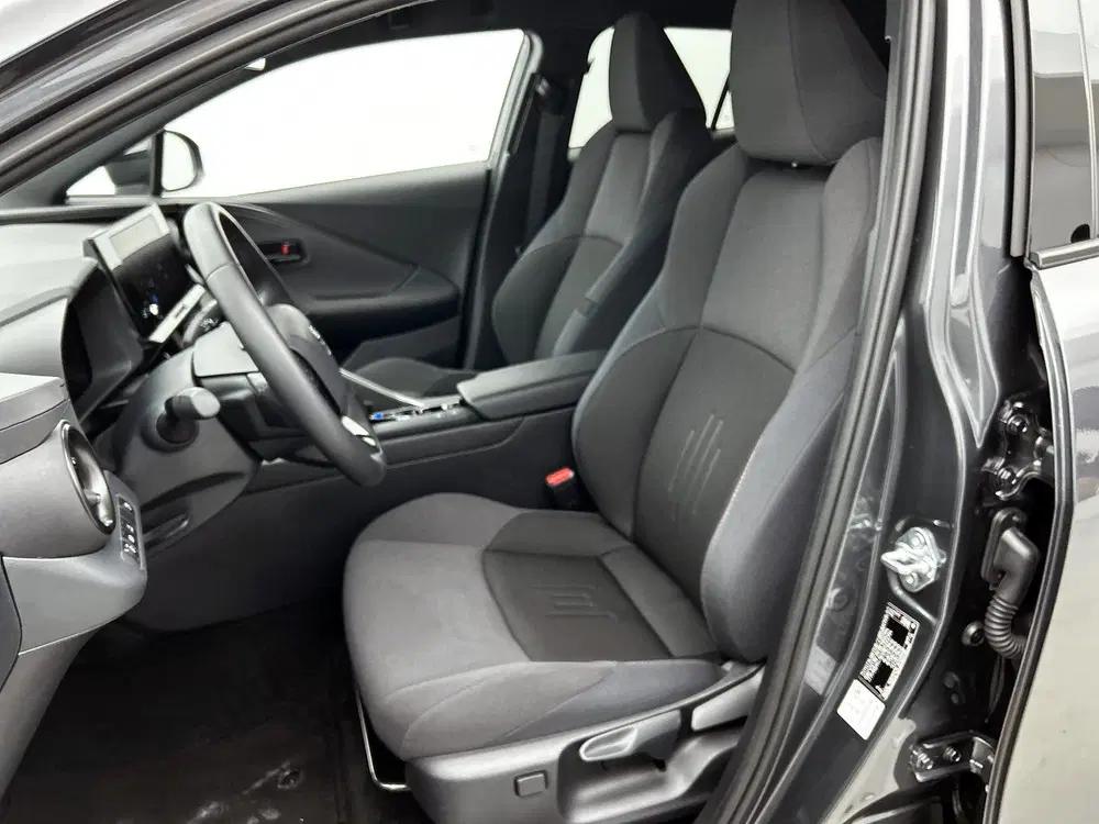 Toyota C-Hr 2.0 Plug-in Hybrid 220 Dynamic uit 2025, foto 16
