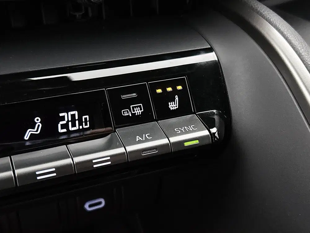 Toyota C-Hr 2.0 Plug-in Hybrid 220 Dynamic uit 2025, foto 19