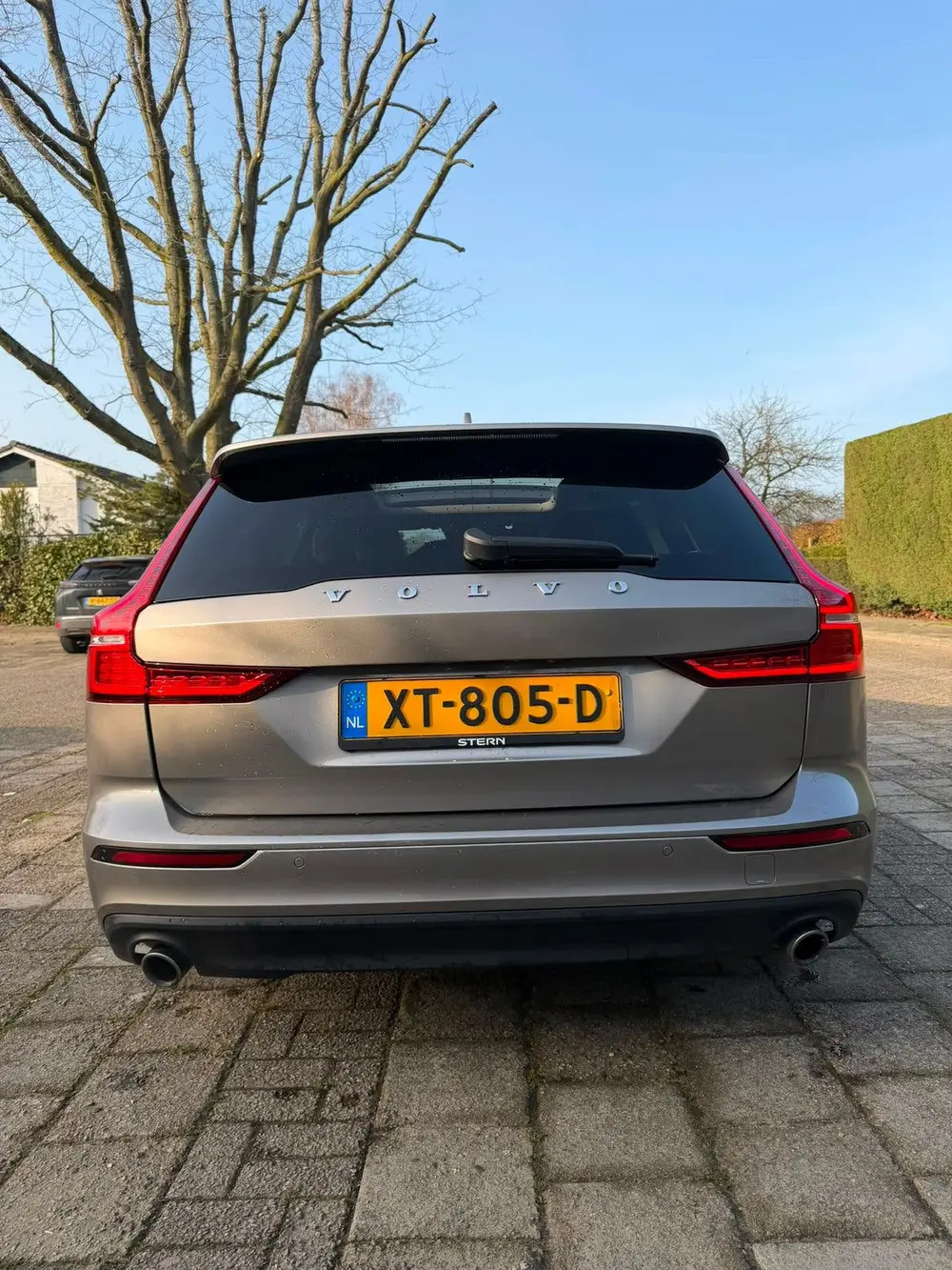 Volvo V60 T5 250pk Geartronic 2019 Grijs uit 2019, foto 3