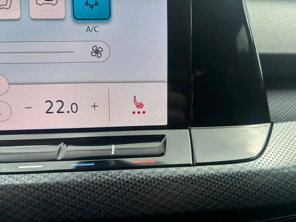 Volkswagen Golf 1.0 TSI Life Business | Digital dashboard | uit 2021, foto 15