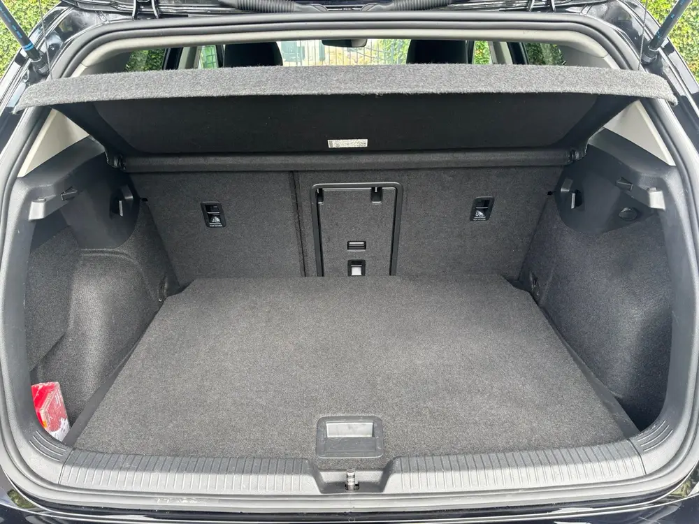 Volkswagen Golf 1.0 TSI Life Business | Digital dashboard | uit 2021, foto 4