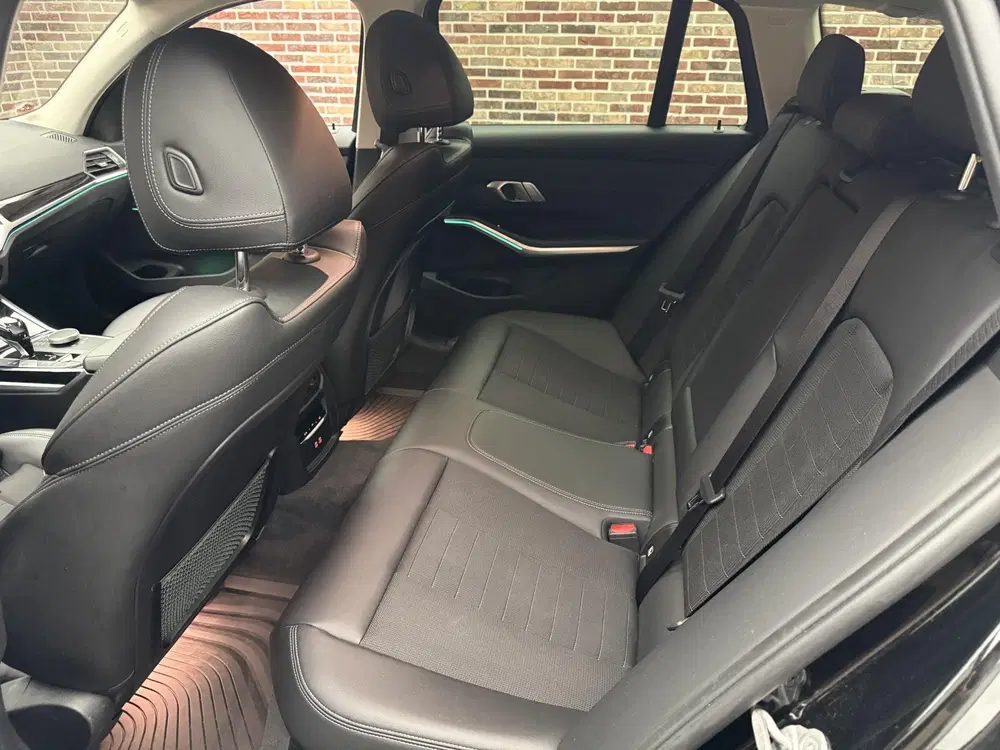 BMW 3-serie 330e Business Edition Plus uit 2021, foto 14