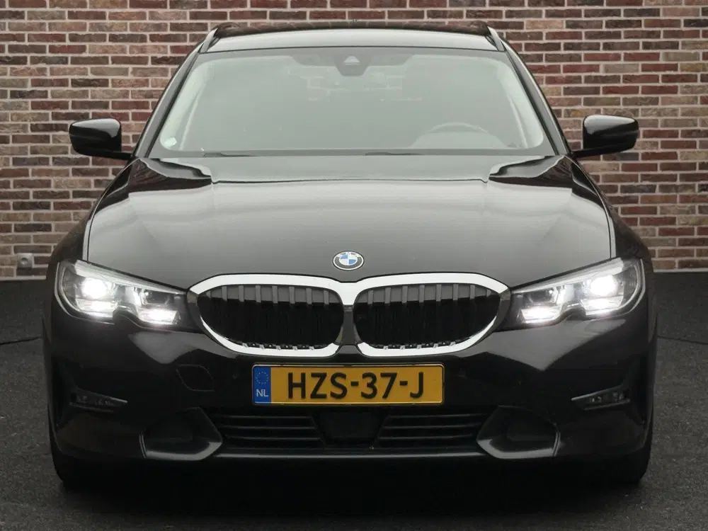 BMW 3-serie 330e Business Edition Plus uit 2021, foto 7
