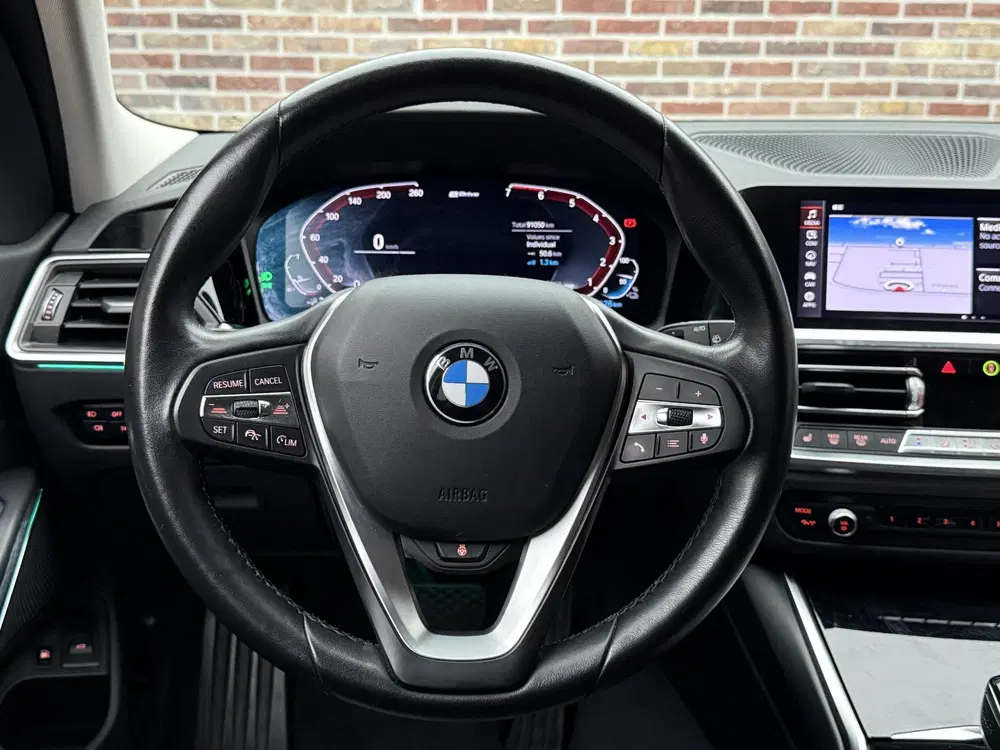 BMW 3-serie 330e Business Edition Plus uit 2021, foto 9