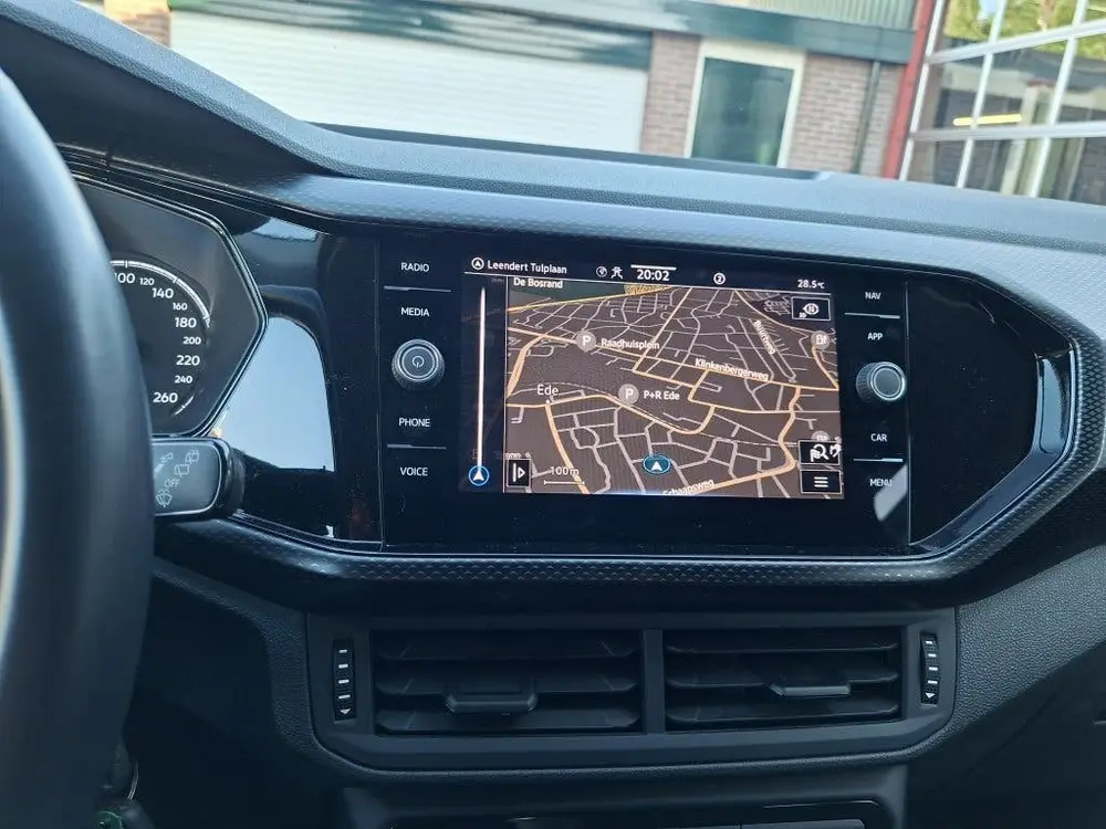 Volkswagen T-Cross 1.0 TSI Life (bj 2022) uit 2022, foto 19