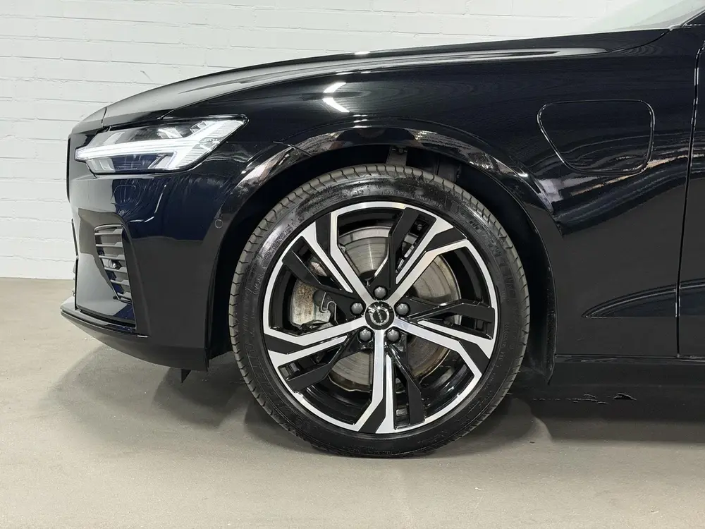 Volvo V60 2.0 T6 Plug-in hybrid AWD Plus Dark Open d uit 2025, foto 8