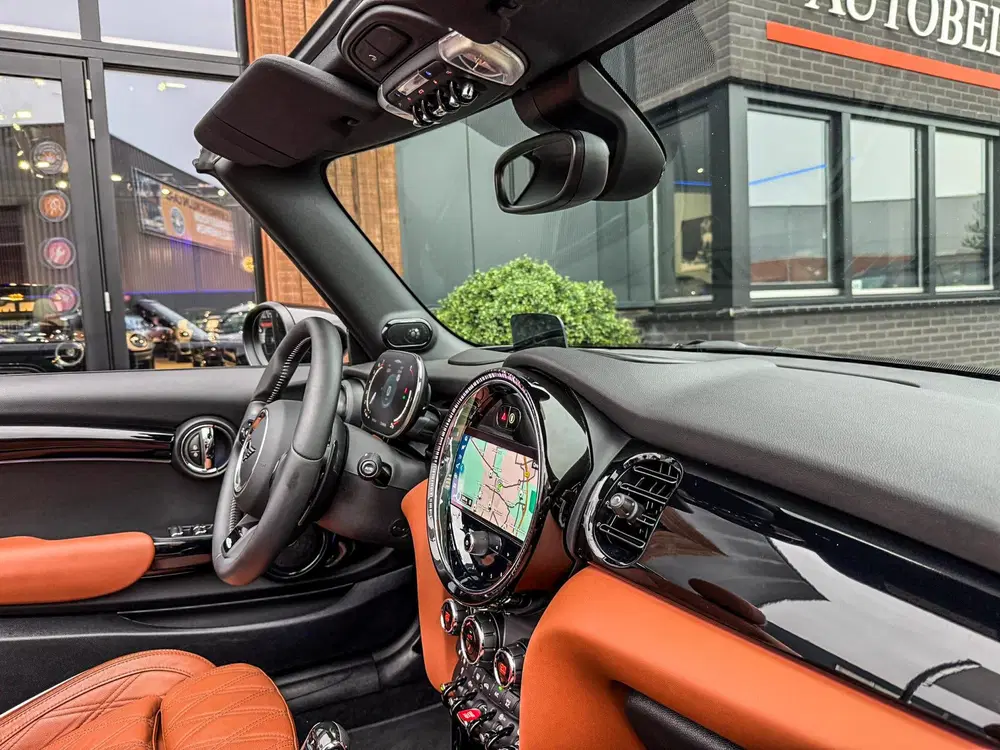 Mini Cabrio 2.0 John Cooper Works JCW Pack F1 aut 231p uit 2023, foto 2