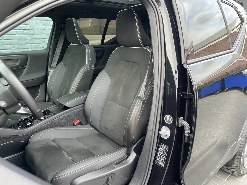 Volvo XC40 1.5 T5 Recharge Dark pano trekhaak stoelve uit 2022, foto 11