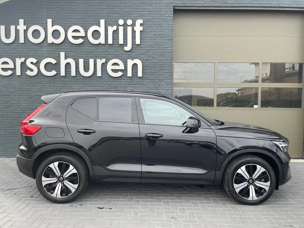 Volvo XC40 1.5 T5 Recharge Dark pano trekhaak stoelve uit 2022, foto 3