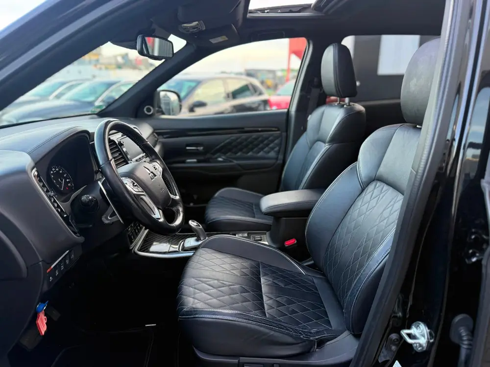 Mitsubishi Outlander 2.4 PHEV S-Edition 2019 Zwart 224pk uit 2019, foto 12