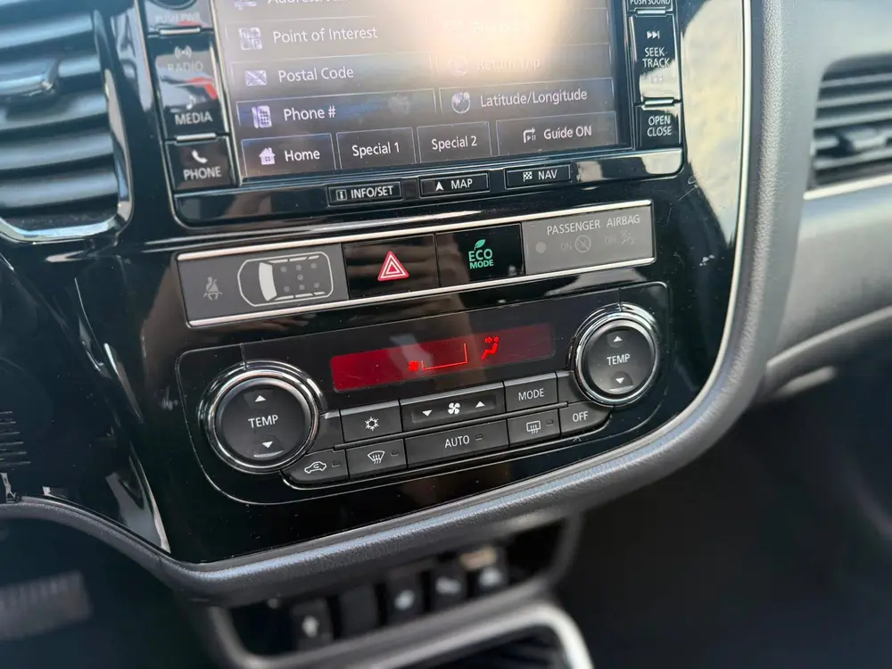 Mitsubishi Outlander 2.4 PHEV S-Edition 2019 Zwart 224pk uit 2019, foto 16