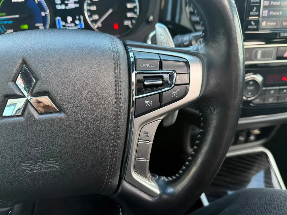 Mitsubishi Outlander 2.4 PHEV S-Edition 2019 Zwart 224pk uit 2019, foto 18