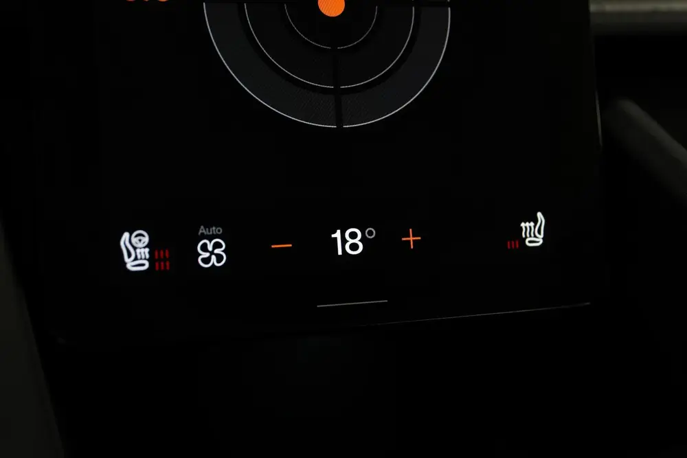Polestar 2 Long Range Dual Motor 78 kWh 300 KW uit 2023, foto 12