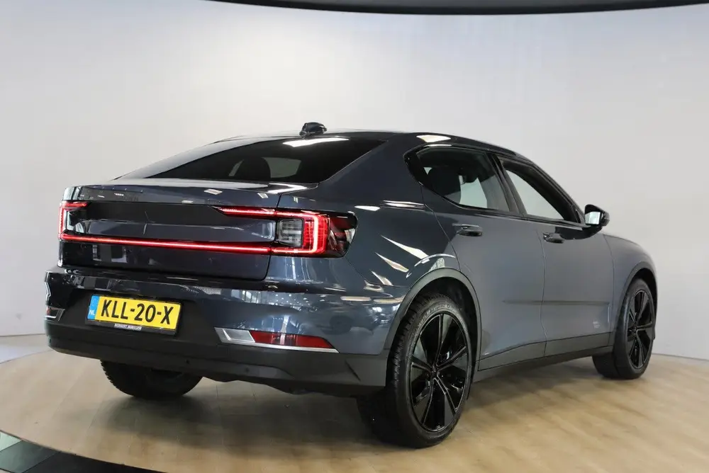 Polestar 2 Long Range Dual Motor 78 kWh 300 KW uit 2023, foto 2