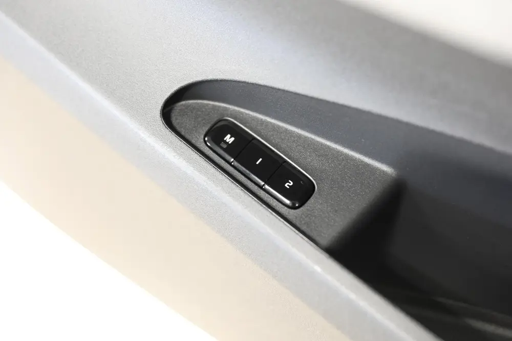 Polestar 2 Long Range Dual Motor 78 kWh 300 KW uit 2023, foto 20