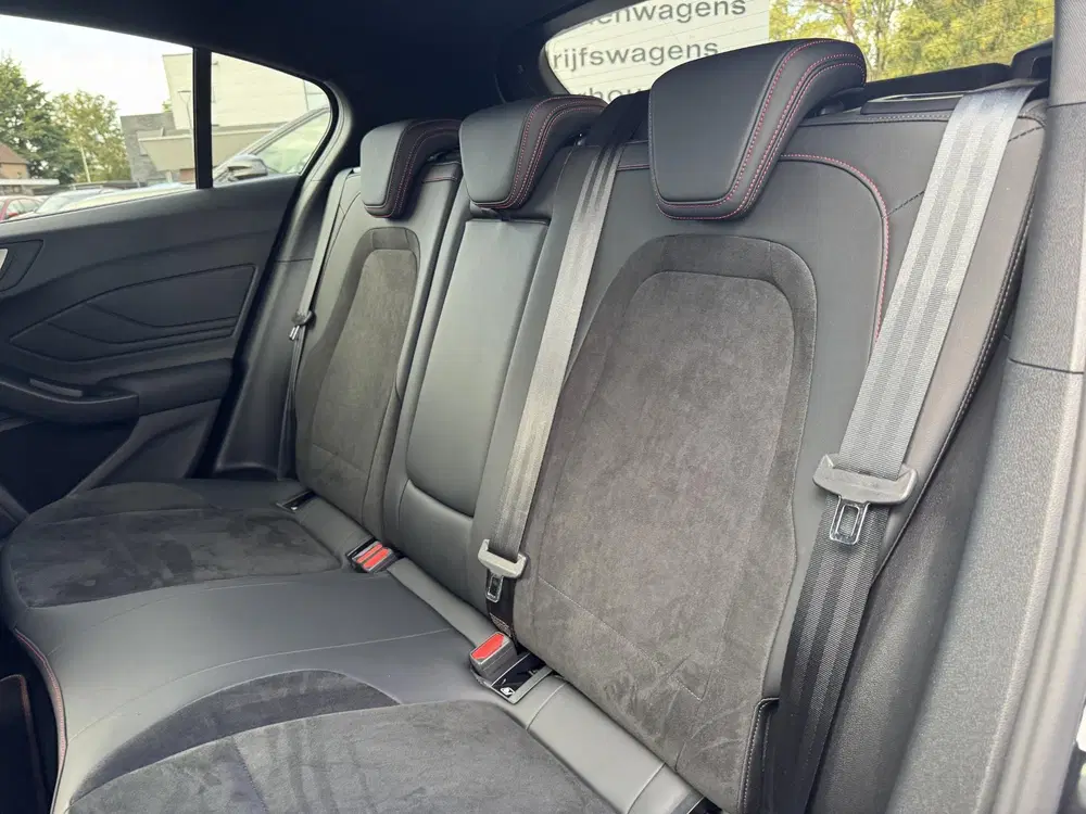 Ford Focus 2.3 EcoBoost ST-3 uit 2023, foto 8
