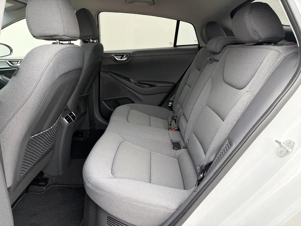 Hyundai IONIQ 1.6 GDi Comfort uit 2021, foto 7