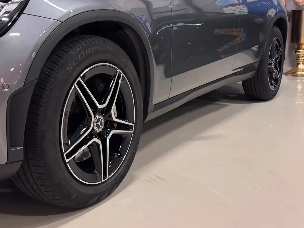 Mercedes-Benz GLC 200 4MATIC AMG uit 2022, foto 8