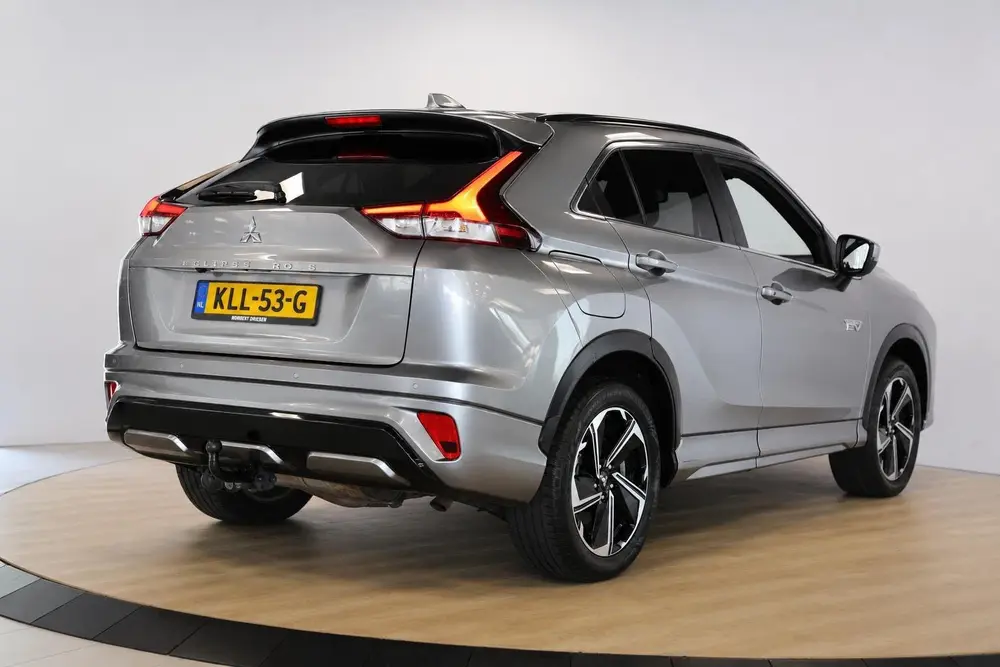 Mitsubishi Eclipse Cross 2.4 PHEV Executive uit 2022, foto 2