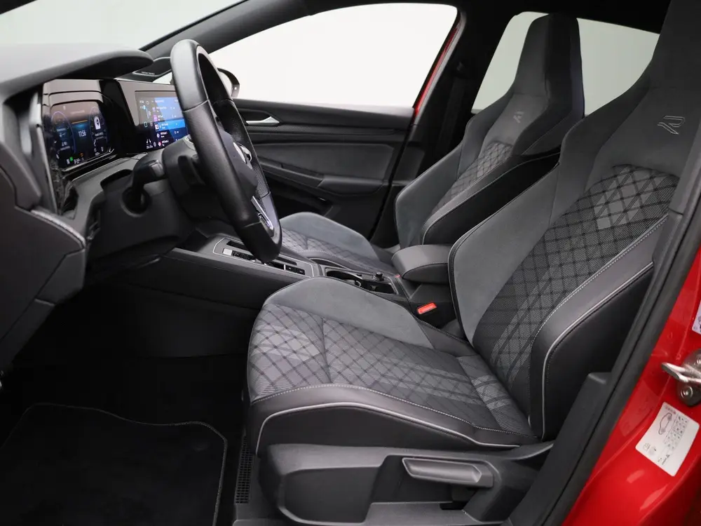Volkswagen Golf 1.5 eTSI R-Line Business 150 PK| Dealeronder uit 2021, foto 11