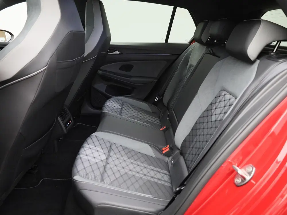 Volkswagen Golf 1.5 eTSI R-Line Business 150 PK| Dealeronder uit 2021, foto 12