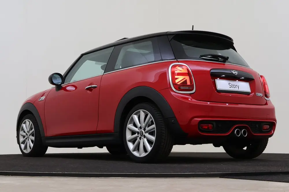 Mini Hatchback Cooper S Chili Automaat / Comfortstoelen / Mu uit 2019, foto 11