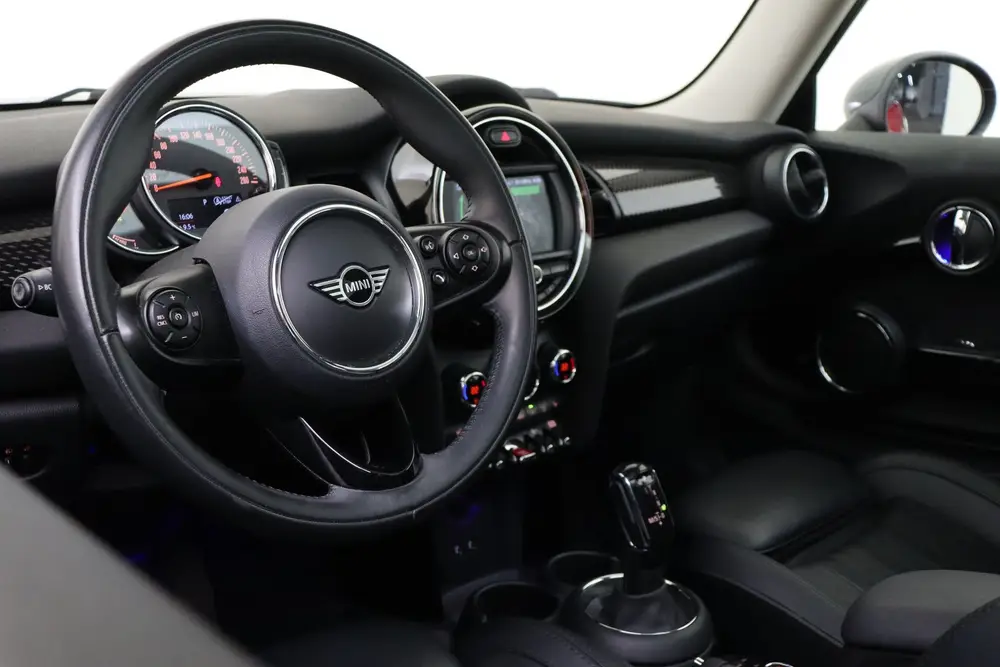 Mini Hatchback Cooper S Chili Automaat / Comfortstoelen / Mu uit 2019, foto 3