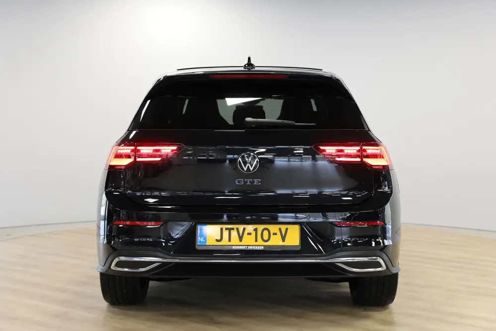 Volkswagen Golf 1.4 eHybrid GTE | Schuif- kanteldak | Head U uit 2022, foto 7