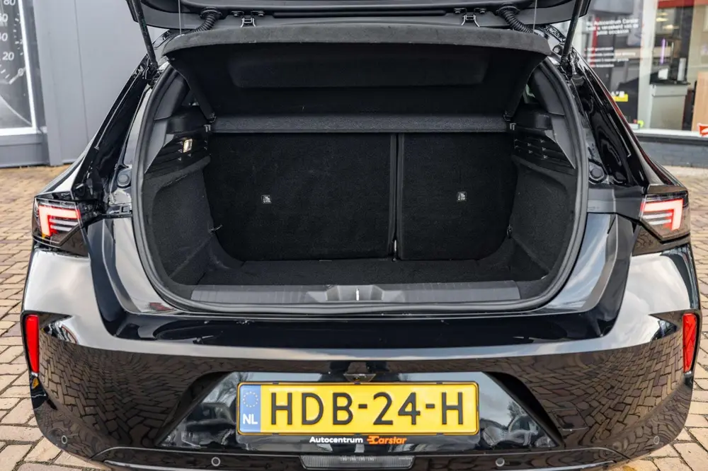 Opel Astra 1.2 Turbo Edition uit 2025, foto 12