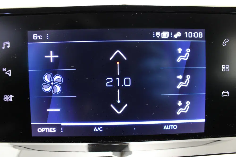 Peugeot 2008 1.2 PureTech Active (bj 2022) uit 2022, foto 6