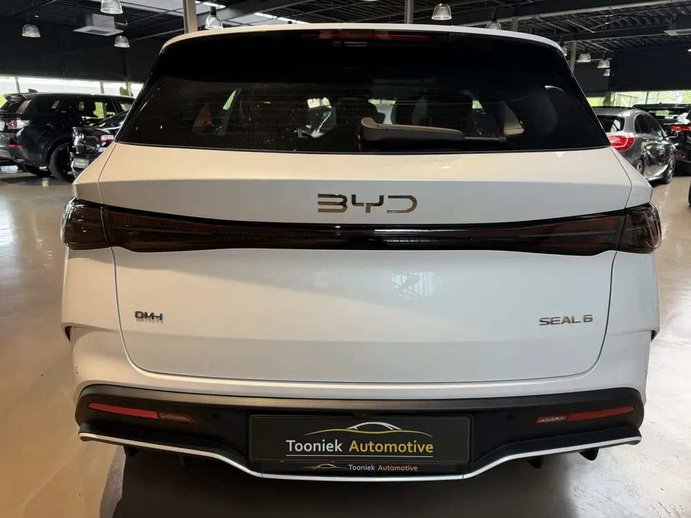 BYD Seal 6 1.5 DM-i PHEV uit 2026, foto 5