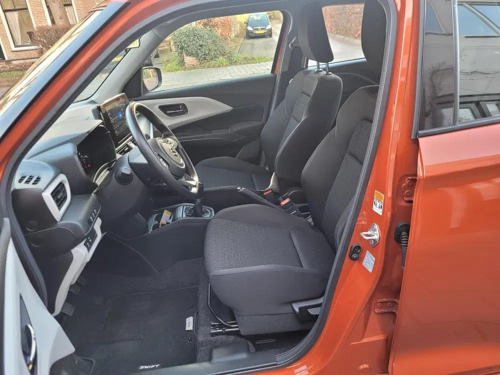 Suzuki Swift 1.2 Comfort Smart Hybrid uit 2024, foto 6