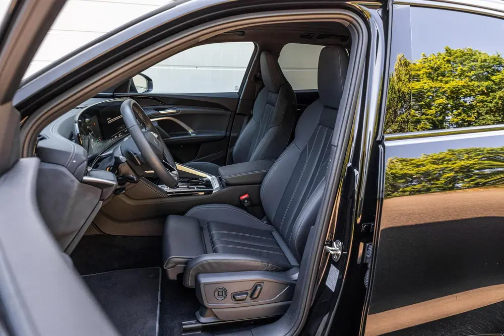Audi Q5 2.0 e-hybrid 367pk Quattro S Edition Compe uit 2025, foto 4
