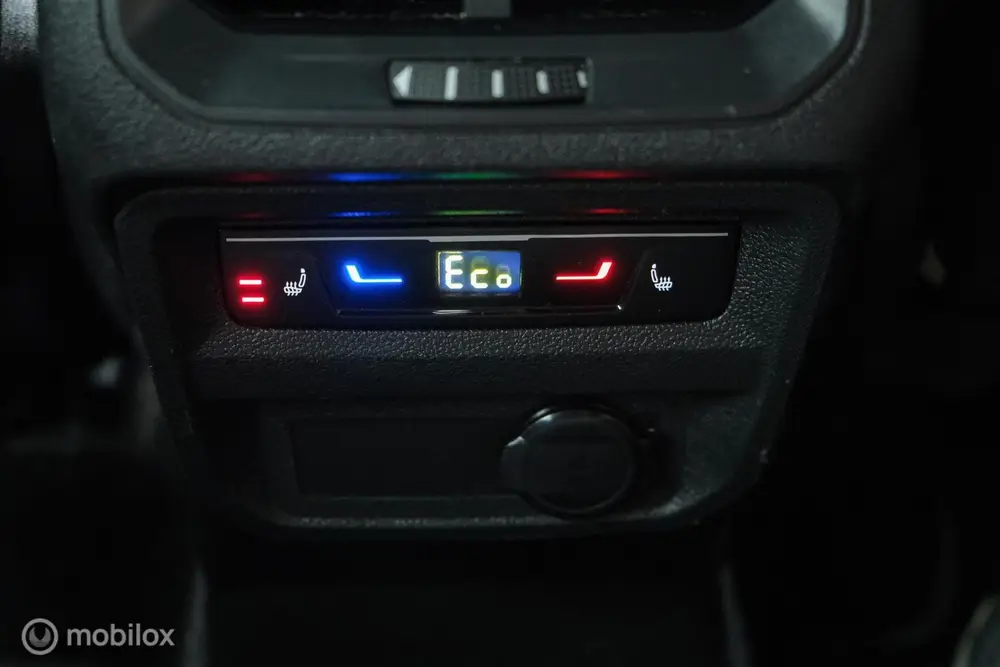 Volkswagen Tiguan 1.4 TSI eHybrid R-Line Business+ | Leder | uit 2022, foto 17