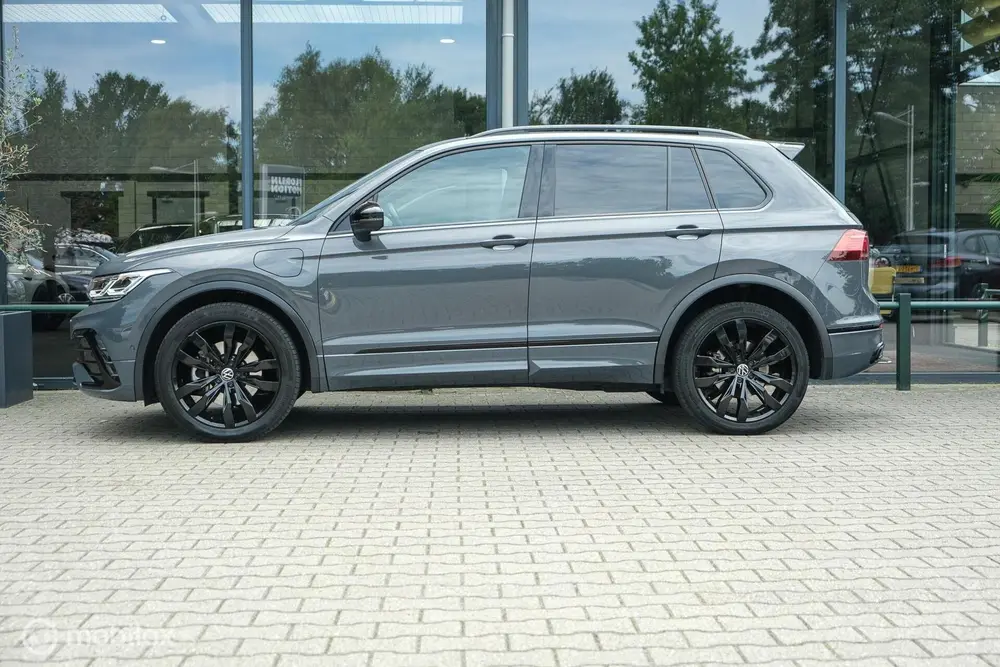 Volkswagen Tiguan 1.4 TSI eHybrid R-Line Business+ | Leder | uit 2022, foto 3