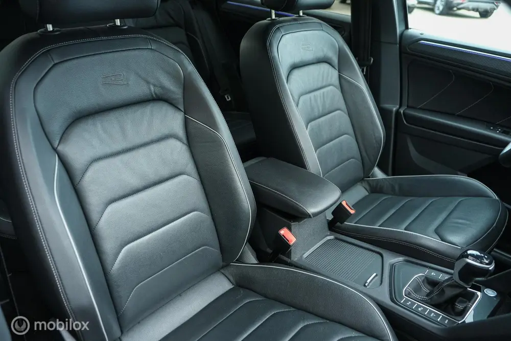 Volkswagen Tiguan 1.4 TSI eHybrid R-Line Business+ | Leder | uit 2022, foto 4