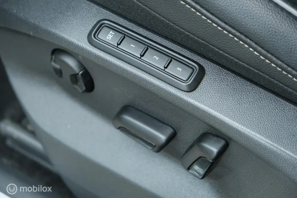 Volkswagen Tiguan 1.4 TSI eHybrid R-Line Business+ | Leder | uit 2022, foto 6