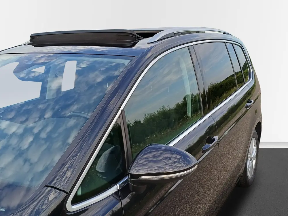 Volkswagen Touran 1.5 TSI Highline / Trekhaak / Panodak / Ca uit 2020, foto 13