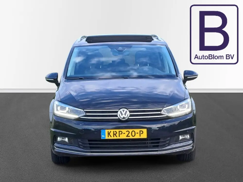 Volkswagen Touran 1.5 TSI Highline / Trekhaak / Panodak / Ca uit 2020, foto 4
