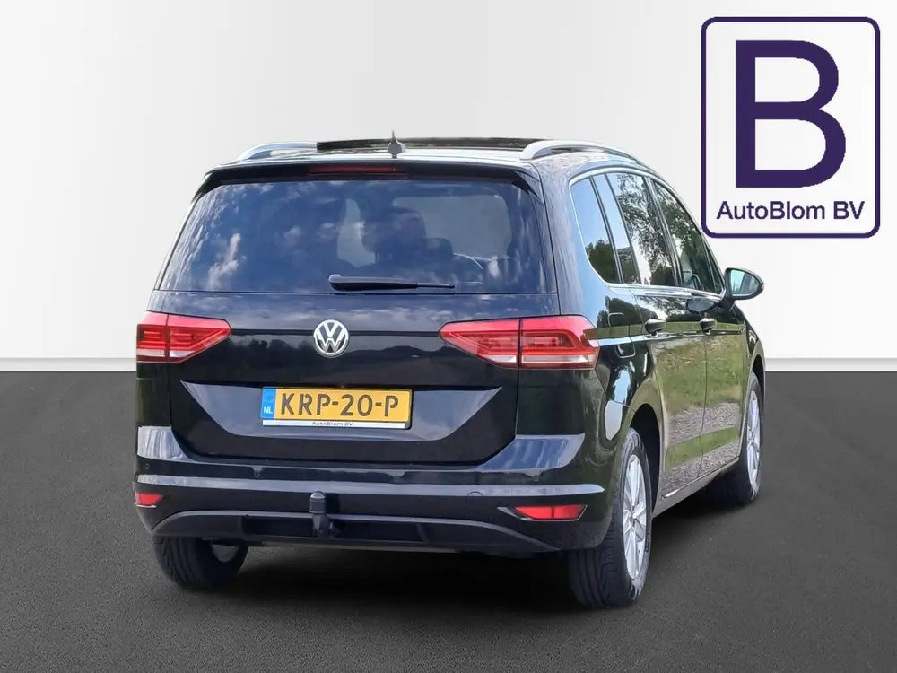 Volkswagen Touran 1.5 TSI Highline / Trekhaak / Panodak / Ca uit 2020, foto 7