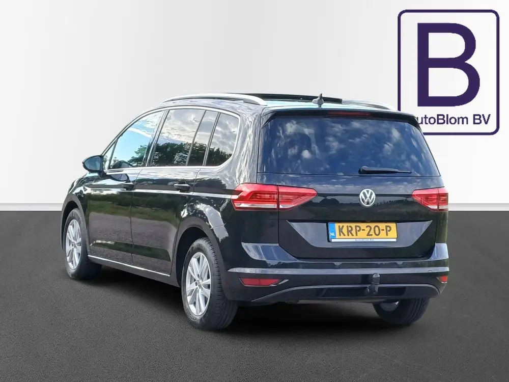 Volkswagen Touran 1.5 TSI Highline / Trekhaak / Panodak / Ca uit 2020, foto 9