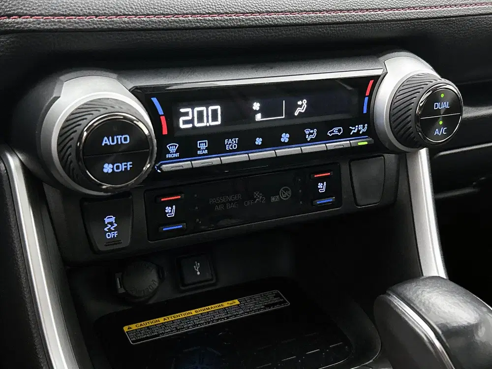 Toyota RAV 4 2.5 Plug-in Hybrid AWD Bi-Tone Plus uit 2022, foto 10